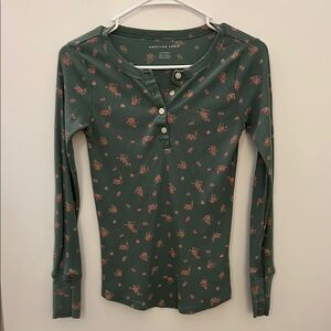 American Eagle Outfitters Green Floral Women's Top